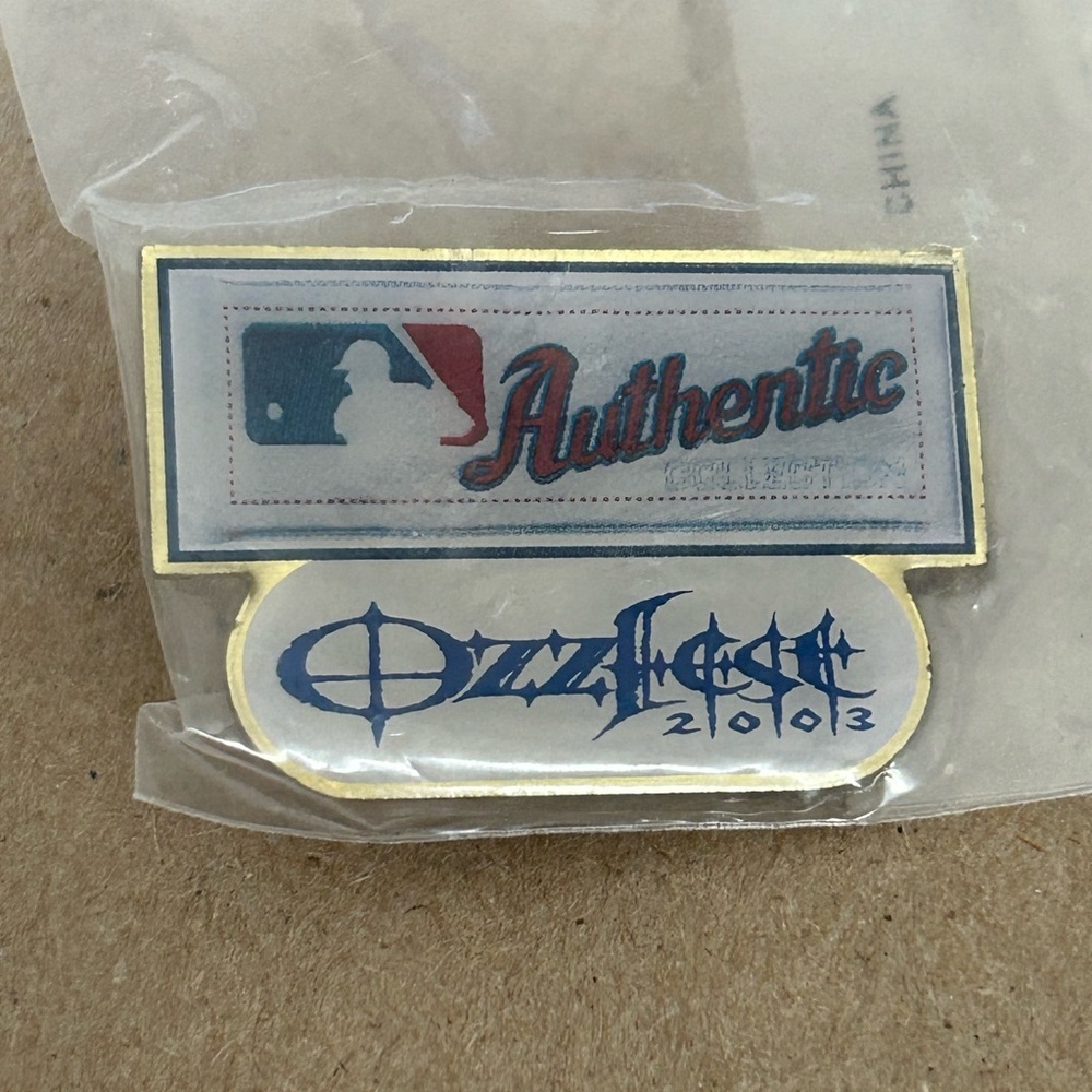Huge Reseller lot - 100 MLB Authentic Ozzfest 2003 Pin - Rare - New in Package